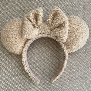 Character headband.  Sherpa mouse ears with bow
